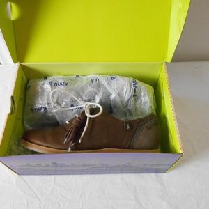QVC Return AHNU Womens Emery Corduroy Size 6.5